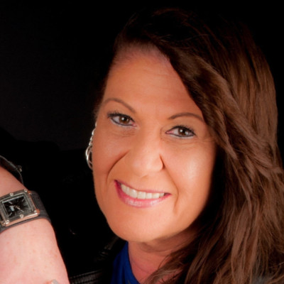Evelyn Hausen - Ansprechpartnerin